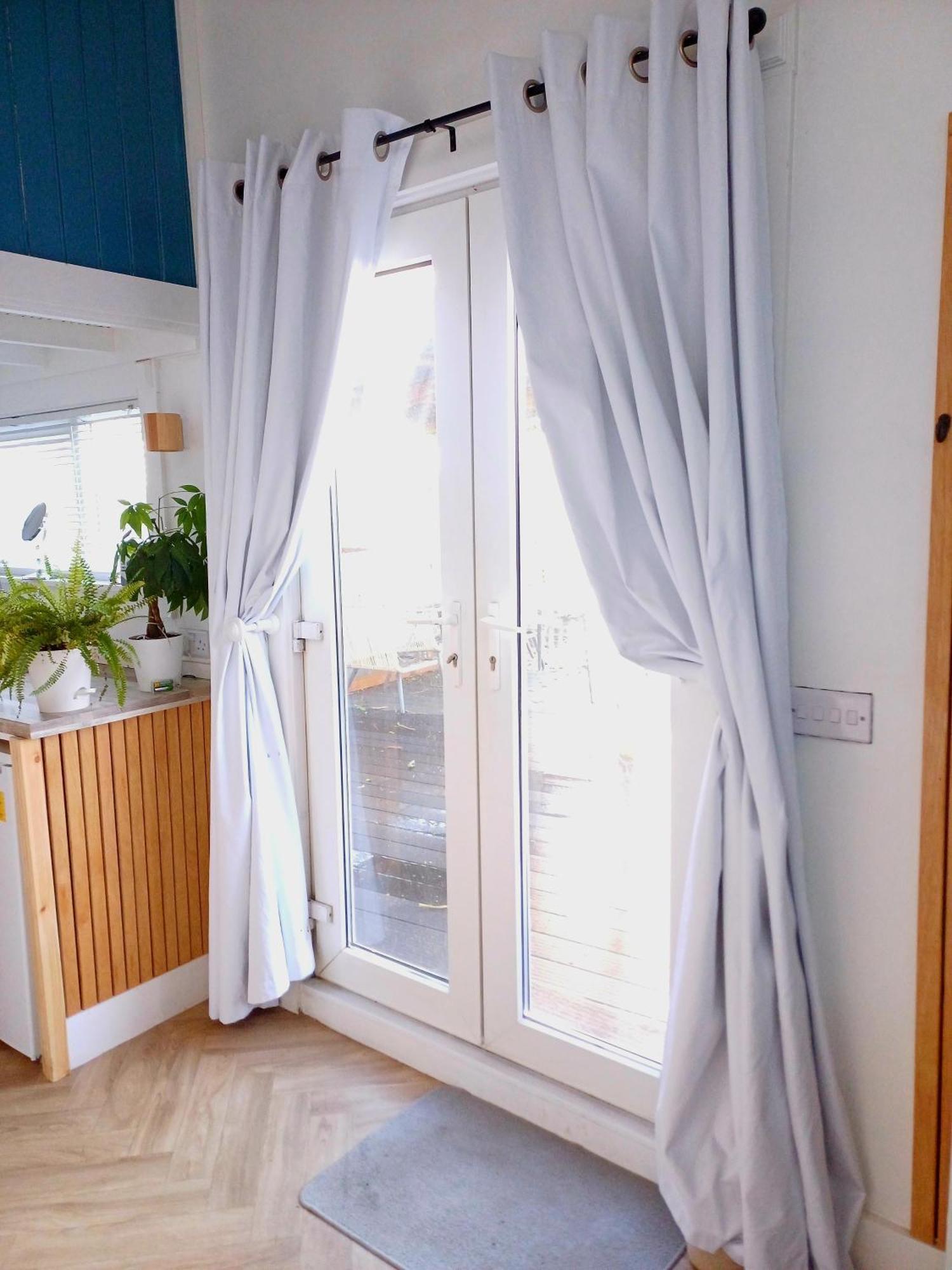 The Wee Tiny Home Лъндъндери Екстериор снимка